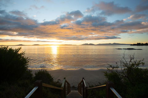 Swansea Beach Chalets - Accommodation Gladstone 43