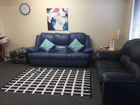 Old Pier Apartments - Accommodation Gladstone 7