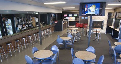 Brighton Hotel Motel - Accommodation Gladstone 1
