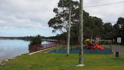 Strahan Retreat Holiday Park - Accommodation Gladstone 1