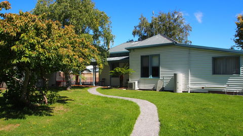 Strahan Retreat Holiday Park - Accommodation Gladstone 13