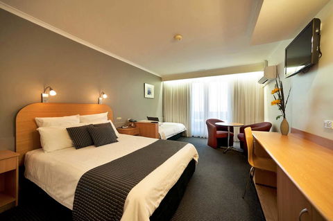 Beachfront Voyager Motor Inn - Accommodation Gladstone 1