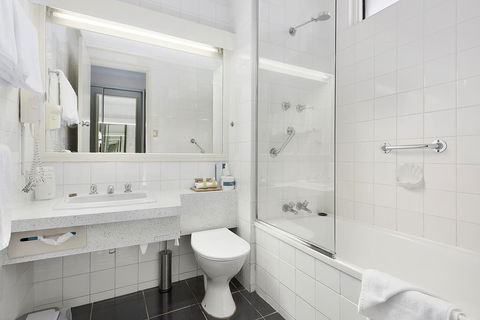 Beachfront Voyager Motor Inn - Accommodation Gladstone 14