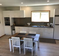 Loma Cottages - Accommodation Gladstone