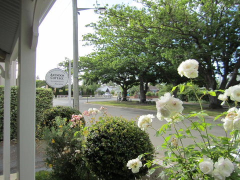 Arendon Cottage - Accommodation Gladstone 5