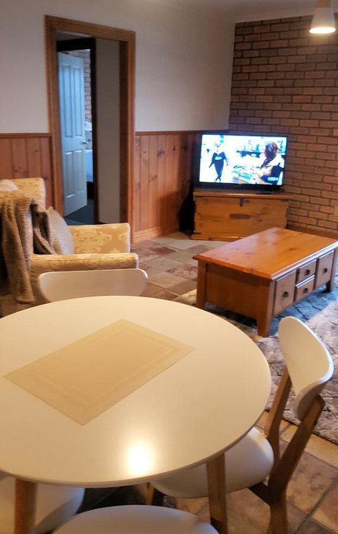 Stanley Village Waterfront Accommodation - Accommodation Gladstone 4