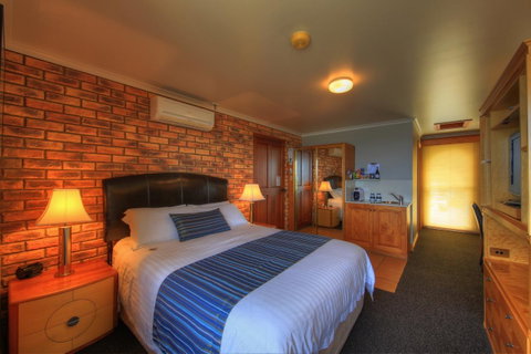 Stanley Village Waterfront Accommodation - Accommodation Gladstone 26