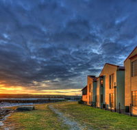Stanley Village Waterfront Accommodation - Accommodation Gladstone