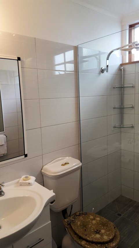 Stanley Village Waterfront Accommodation - Accommodation Gladstone 1