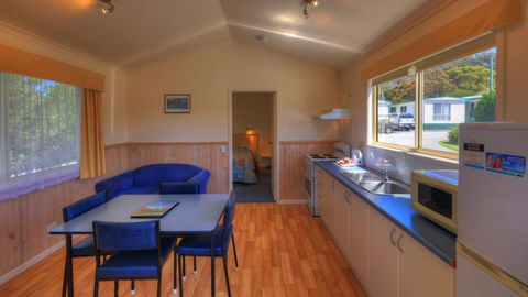 Bicheno Cabin Park - Accommodation Gladstone 15