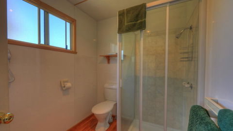 Bicheno Cabin Park - Accommodation Gladstone 38