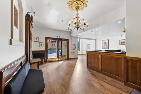 The Cornwall Boutique Hotel - Accommodation Gladstone 24