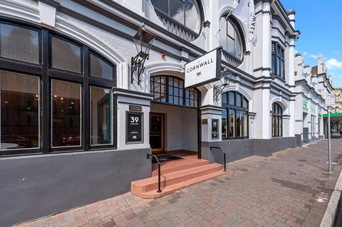 The Cornwall Boutique Hotel - Accommodation Gladstone 11