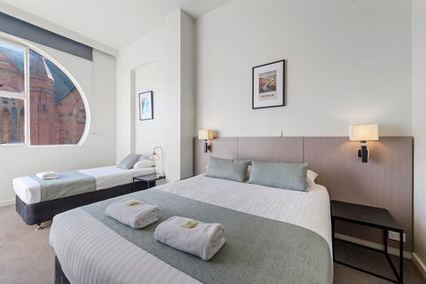 The Cornwall Boutique Hotel - Accommodation Gladstone 17