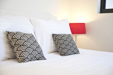 Sandy Bay Waterfront Home - Accommodation Gladstone 15