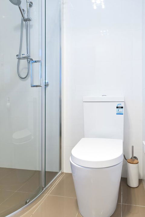 Sandy Bay Waterfront Home - Accommodation Gladstone 26