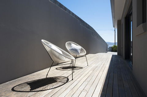 Sandy Bay Waterfront Home - Accommodation Gladstone 19