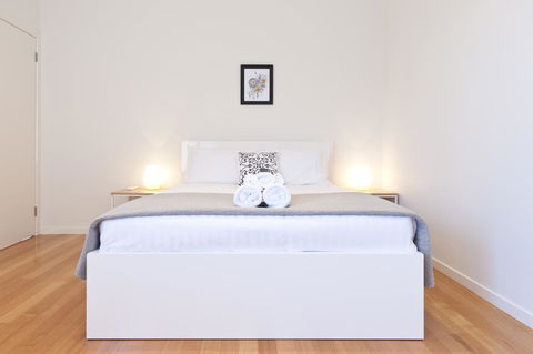 Sandy Bay Waterfront Home - Accommodation Gladstone 22