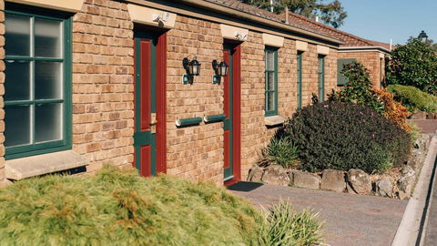 Country Club Villas - Accommodation Gladstone 10