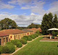 Country Club Villas - Accommodation Gladstone