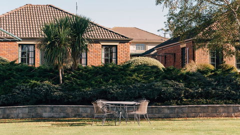 Country Club Villas - Accommodation Gladstone 15
