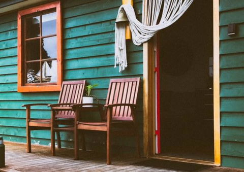 Salt Box Hideaway - Accommodation Gladstone 2