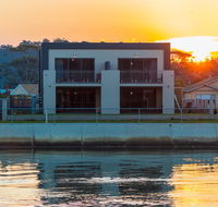 Ulverstone Waterfront Apartments - Accommodation Gladstone