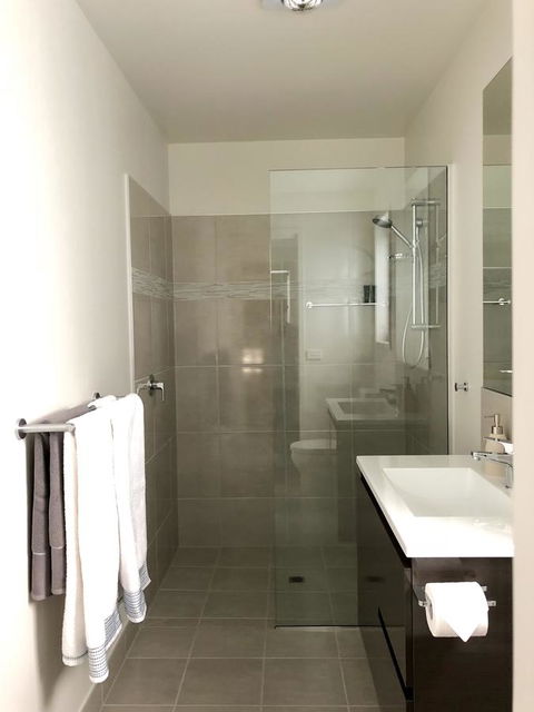 Oceana B&B - Accommodation Gladstone 33