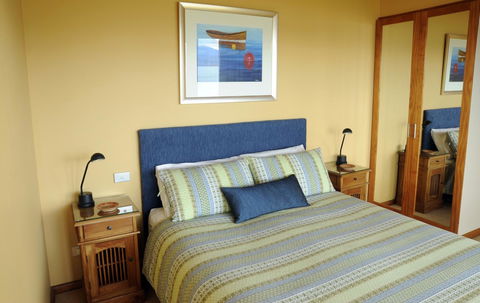 The Boat Shed - Accommodation Gladstone 10