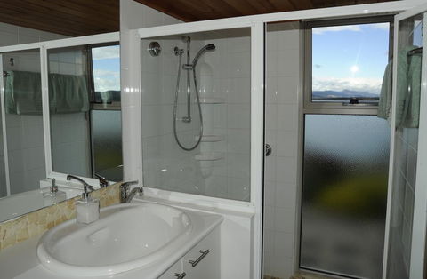 The Boat Shed - Accommodation Gladstone 8