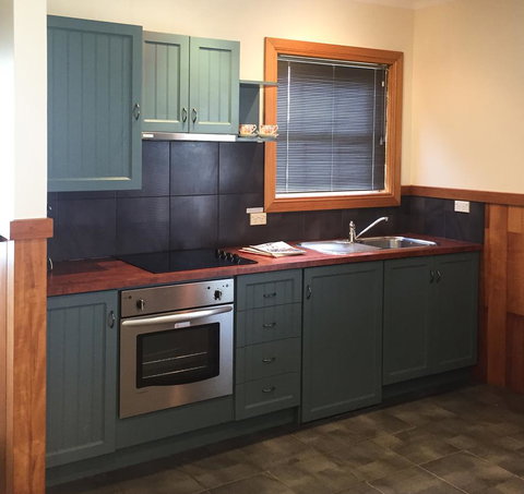 Stanley Hotel & Apartments - Accommodation Gladstone 2