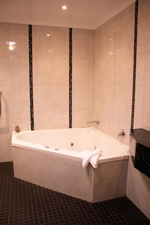Stanley Hotel & Apartments - Accommodation Gladstone 30