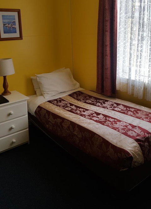 Stanley Hotel & Apartments - Accommodation Gladstone 33