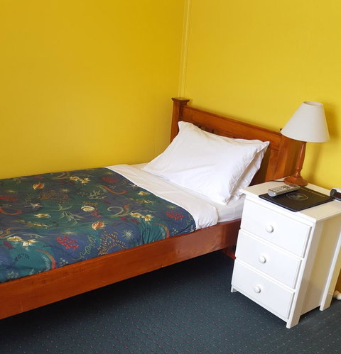 Stanley Hotel & Apartments - Accommodation Gladstone 35