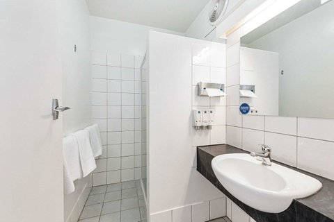 Coach House Launceston - Accommodation Gladstone 24