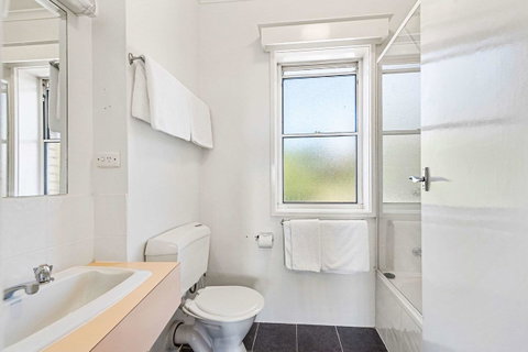 Coach House Launceston - Accommodation Gladstone 25