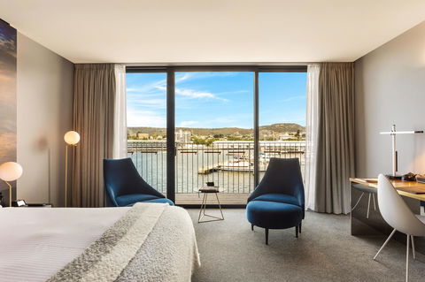 MACq 01 Hotel - Accommodation Gladstone 9