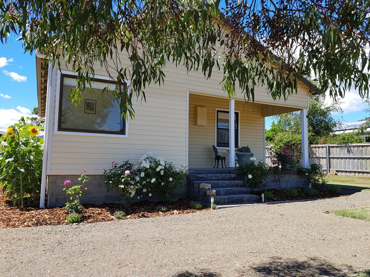 Lower Wattle Grove TAS Accommodation Gladstone