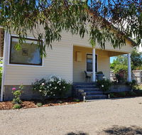 The Manager's Cottage - Accommodation Gladstone