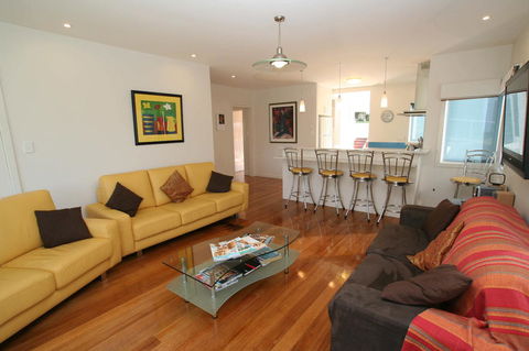 Bridport Holiday Rental - Accommodation Gladstone 10