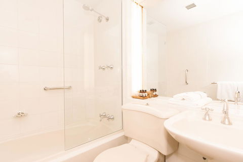 Hadley\'s Orient Hotel - Accommodation Gladstone 39