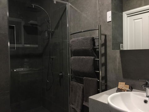 Manna Hill Farm - Accommodation Gladstone 20