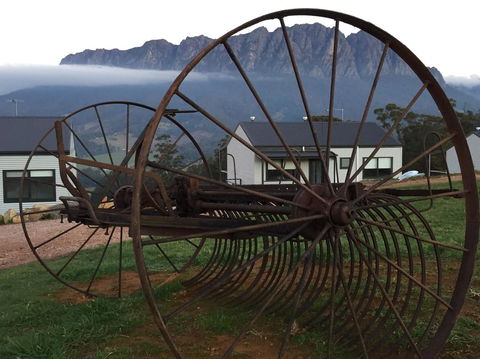 Manna Hill Farm - Accommodation Gladstone 0