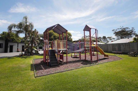 Georges Bay Apartments - Accommodation Gladstone 41