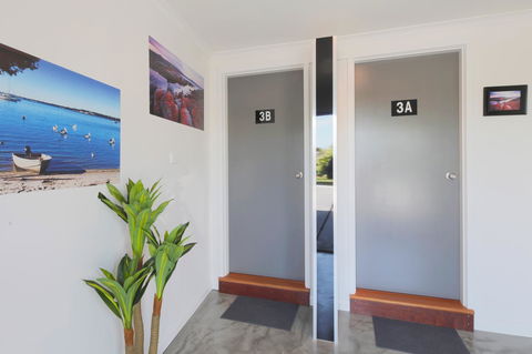 Georges Bay Apartments - Accommodation Gladstone 21