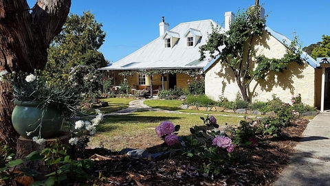 Orford's Sanda House B&B - Accommodation Gladstone 6