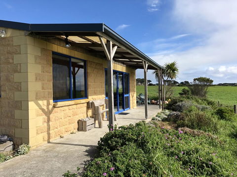 Marrawah Beach Houses - Accommodation Gladstone 2