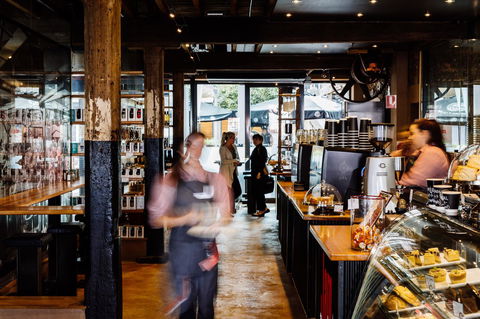 The Henry Jones Art Hotel - Accommodation Gladstone 21