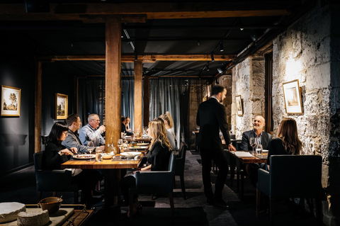 The Henry Jones Art Hotel - Accommodation Gladstone 13