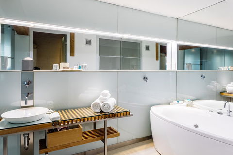 The Henry Jones Art Hotel - Accommodation Gladstone 41
